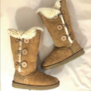 UGG Australia Bailey Button Boots Women’s Size 8